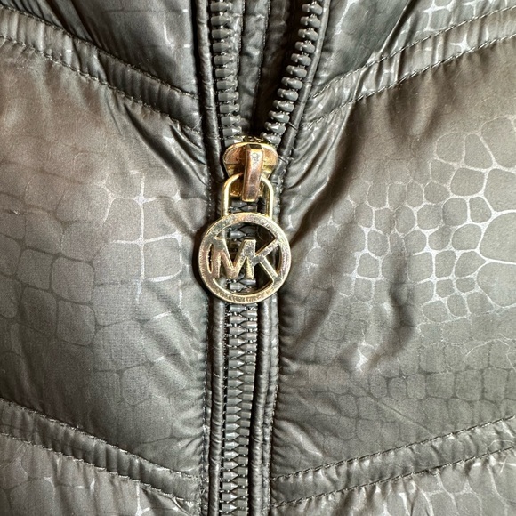 Michael Kors Packable Down Jacket with Faux Fur Hood Dark Forest Green - Picture 3 of 6